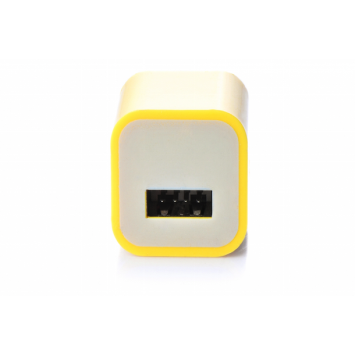 Блок питания USB разные цвета 5Вт/1А